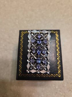 14 k White Gold pendant.  Weight is 6.6 grams