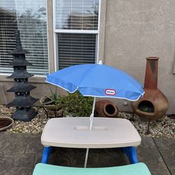 Little Tikes Picnic Table With Umbrella