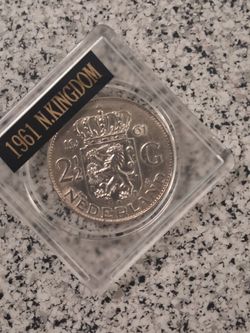 2 half ,Guiden Excellent Condition  ,real nice  Silver coin