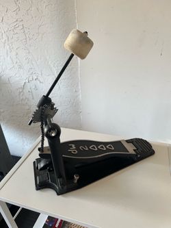 DW Single Bass Drum Kick Pedal