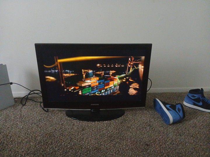 Samsung TV For Sale