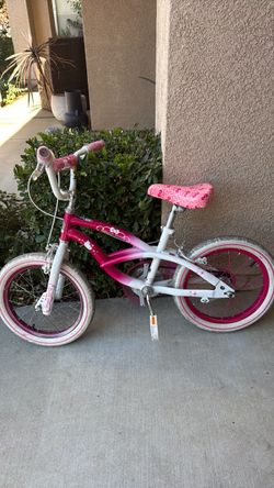 Hello kitty girls bike