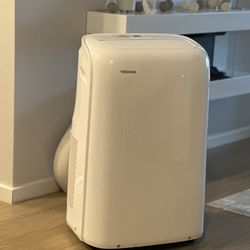Portalble AC Toshiba (like new)