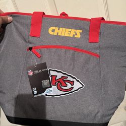 Chiefs Cooler Tote Holds 30 Cans 