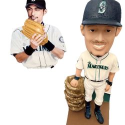 2007 Ichiro Suzuki  #51 Seattle Mariners "Gold Glove" Bobblehead New with Box