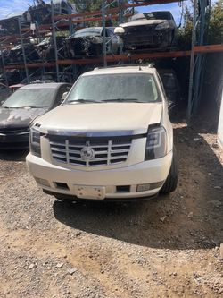 2009 Cadillac parts only