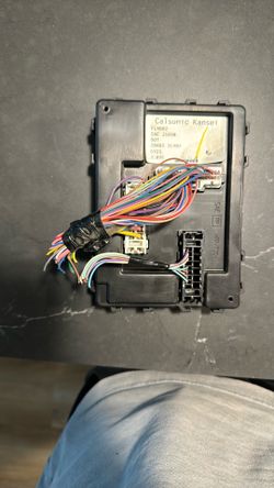 2006-2017 Nissan Armada Titan XTerra Power Distribution Module 284B7 ZE03B OEM