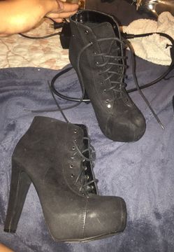 Black cute swade heels