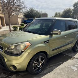 2012 KIA Soul…Low Mileage 