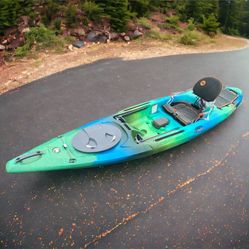 Brand New Kayak 12ft Fishing Tarpon 120