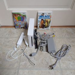 Complete Working Nintendo Wii With Games