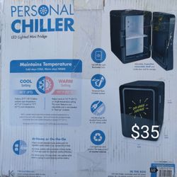 PERSONAL CHILLER LED Lighted Mini Fridge