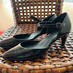 Ecco Patent Leather Heels 