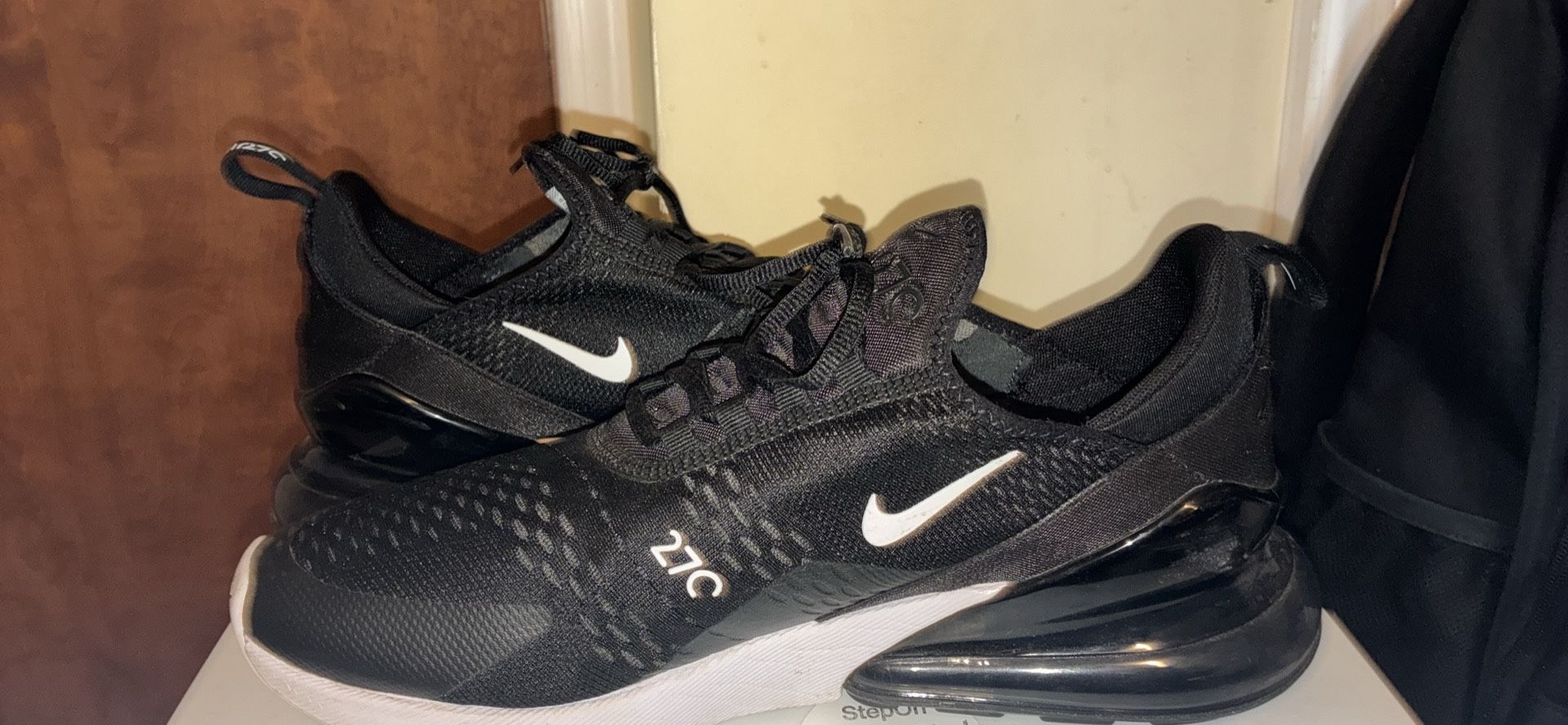 Nike air 270 Running shoes  Sz 13
