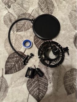 Microphone Accessory Kit with Pop Filter and Shock Mount