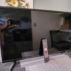 32 Inch Spectre TV with Remote