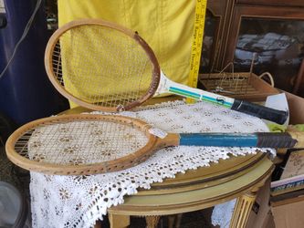 VINTAGE TENNIS RACKET