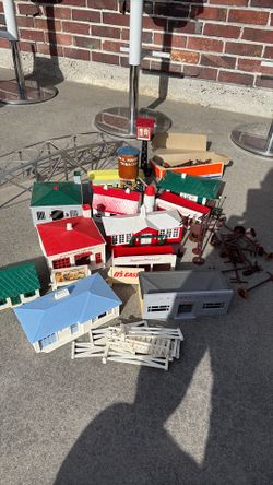 Lionel Plasticville Town set