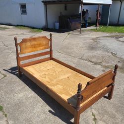 Vintage Bed Frame (Twin)