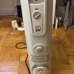 De'Longhi Radiator Space Heater