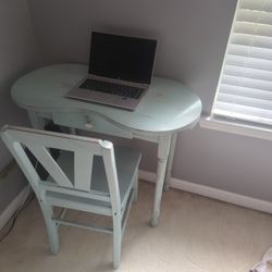 Small desk