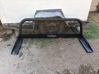 Dee Zee Black aluminum o mm Truck Headache Rack