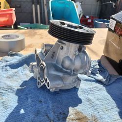 A-Premium Engine Water Pump with O-ring & Pulley Compatible with Suzuki Grand Vitara