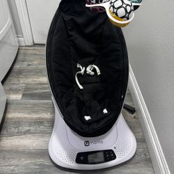 4moms Mamaroo Swing 