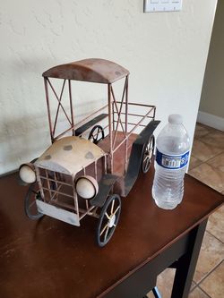 Vintage metal truck( planter)
