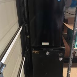 Mini Fridges 