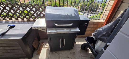Traeger Silverton 620 Pellet Grill — Fully Working