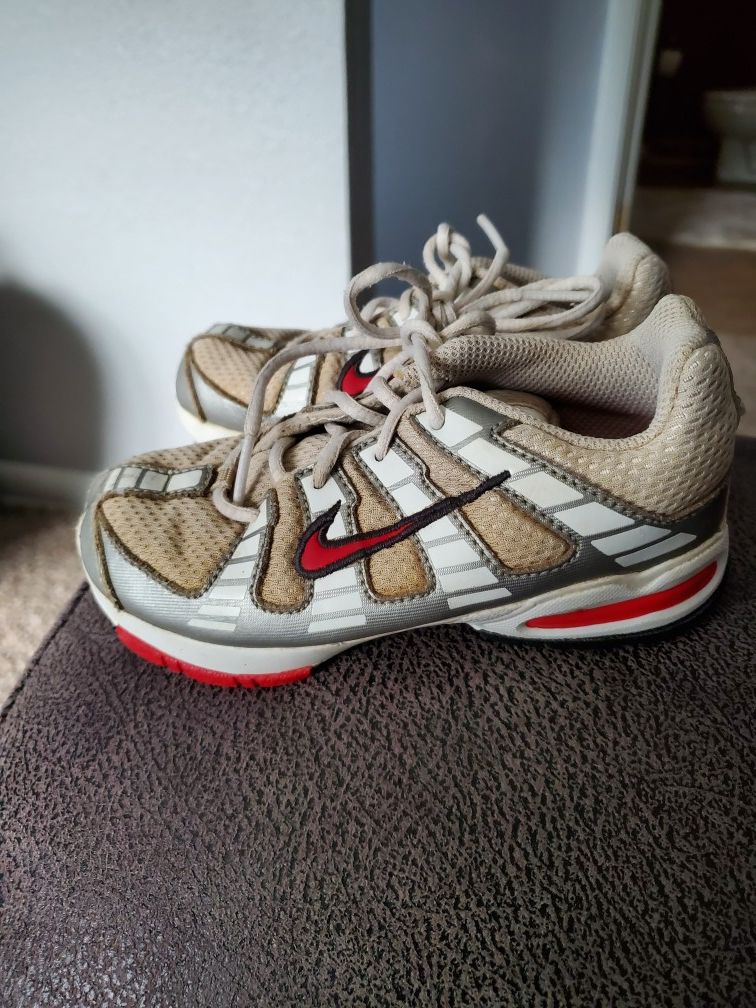 Nike kids size 9c