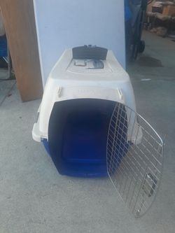 Pet kennel cab