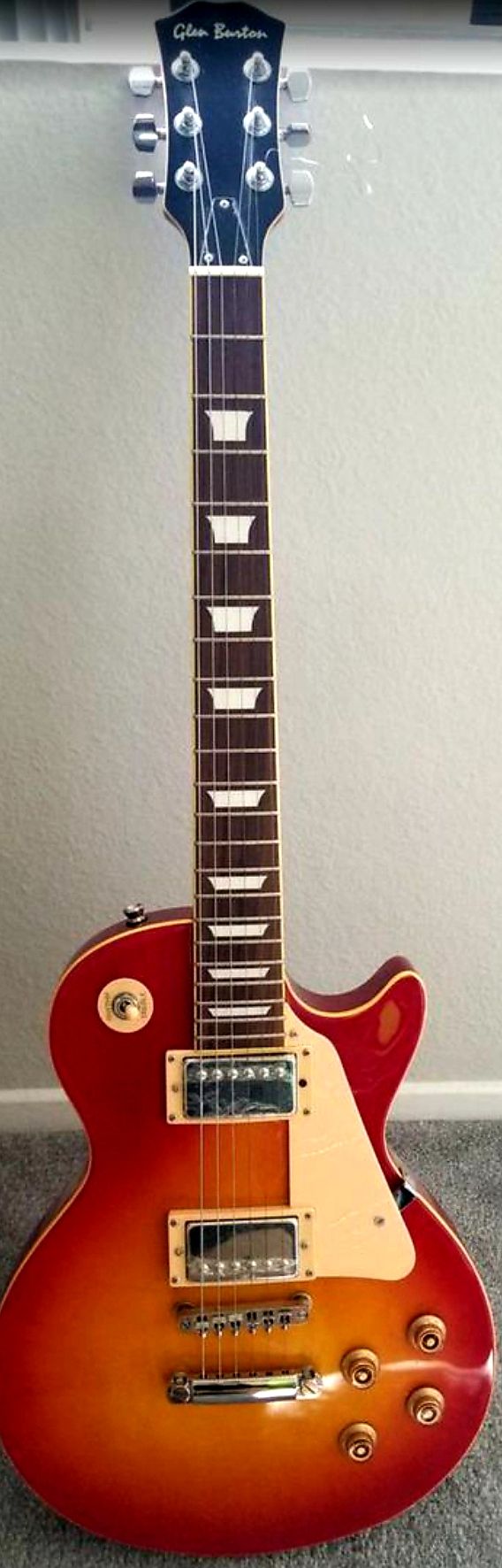 Like new glen burton les paul electric guitar
