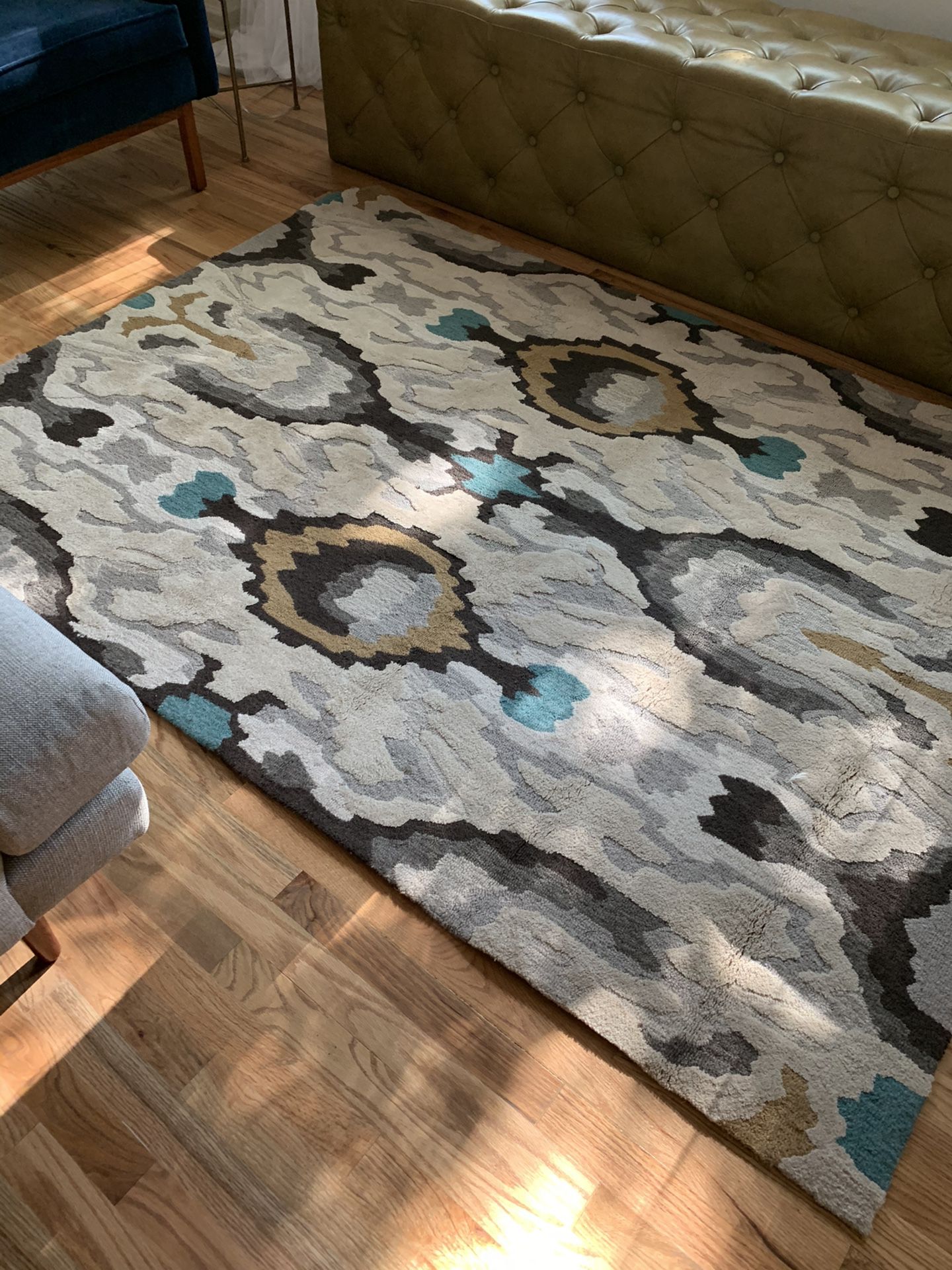 HAND TUFTED 5x7 ABSTRACT AREA RUG - AUSTELL AREA
