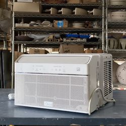 Midea Smart Window Unit/ AC 