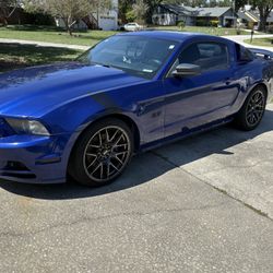 2014 Mustang V6 – Clean, Manual, Performance Mods