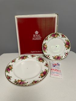Royal Albert Old Country Roses 2-Tier Cake Stand, New in Box, England