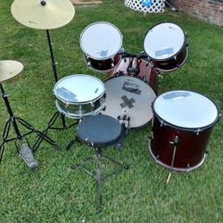 Very Very Nice Drum Set