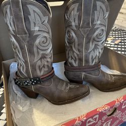 Crush by Durango Women's Brown Khaki Flag Accessory Snip Toe Cowboy Boot