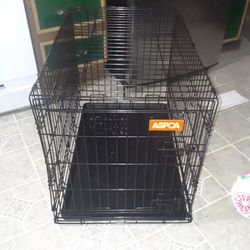 Like New Dog Cage ( 20 Wx 30 Lx 23 Height  ) 50.