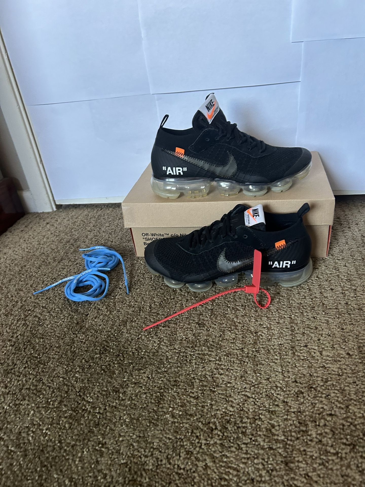 Nike Off White VaporMax Black Size 7.5 Women’s 6 Mens.