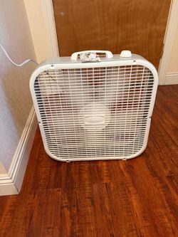 Lasko 20 inch Classic Box Fan