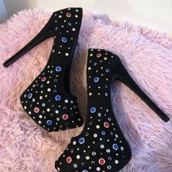 Scene Suede Black Platform Gemstone Embellished Heels Size 8.5 Heel 6"