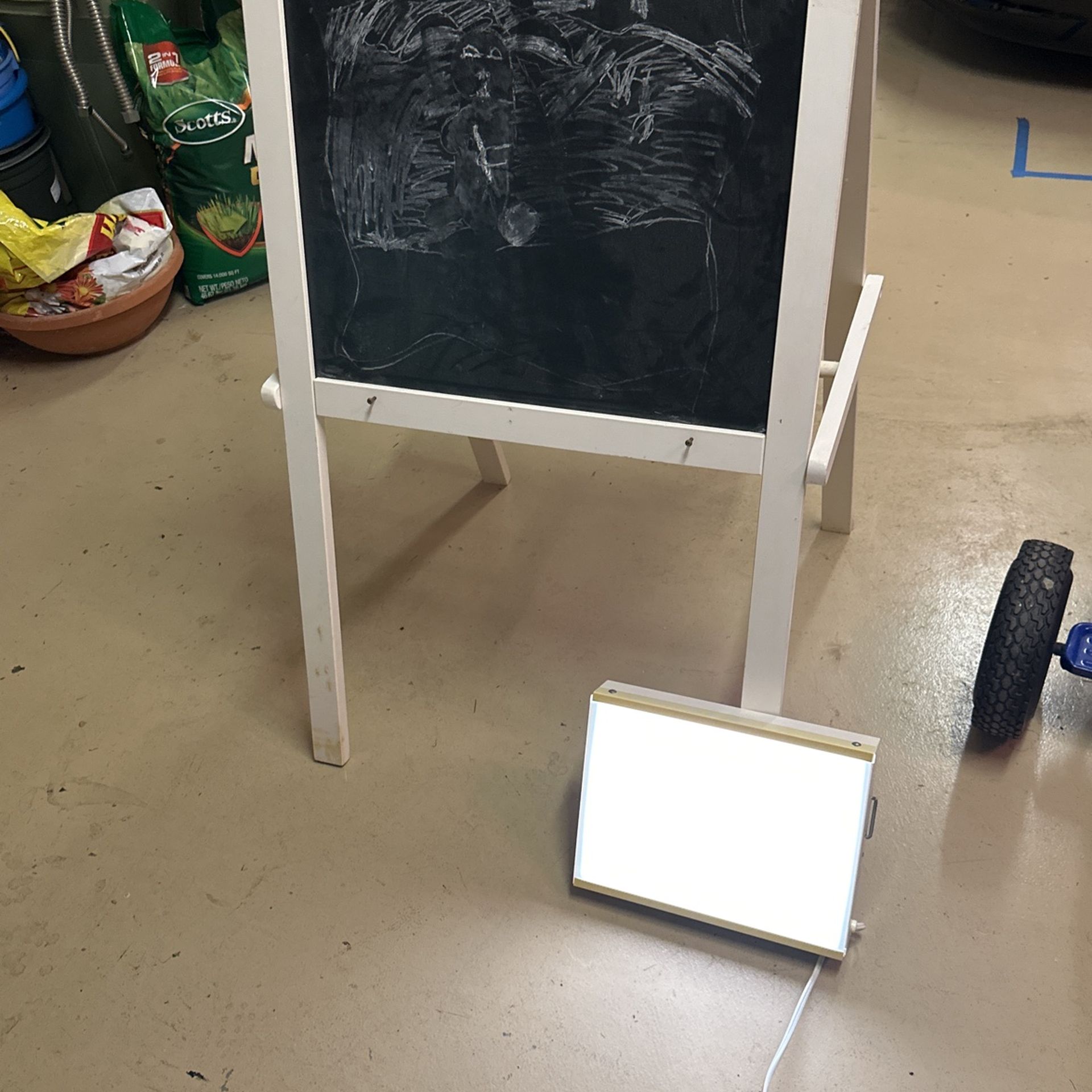 Children’s Easel And Chalk Board Combo and Light Table For Tracing