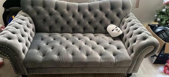 Very very good condition 2 piece  couch set