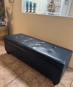 50.75" W Storage Ottoman Bench w/ Safety Hinge ~ *LIKE NEW!*