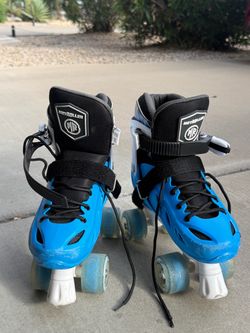 Kids light up roller skates