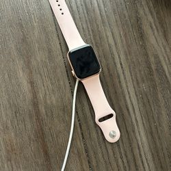 Apple Watch Series 5 (GPS, 44MM)