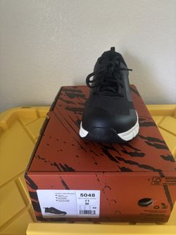 Steel toe shoes
